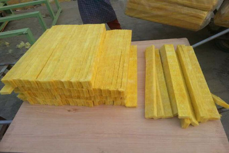 where is glass wool strip application