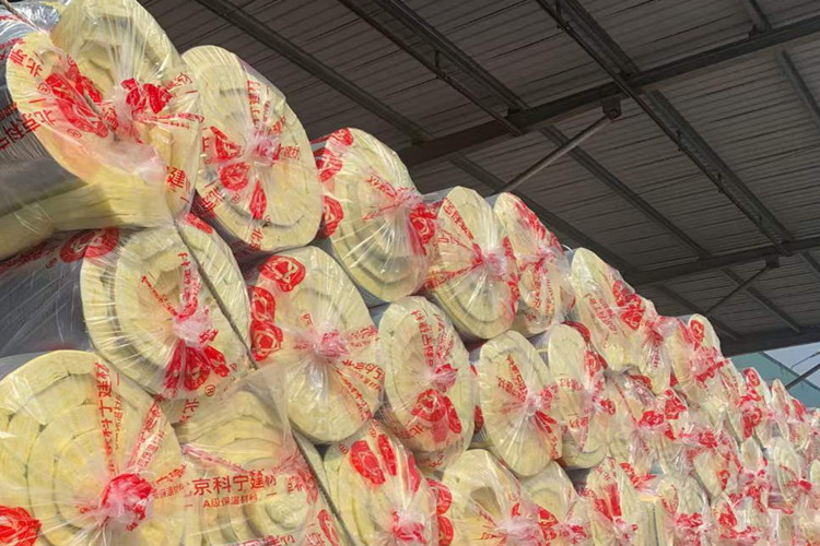 Wholesale Fiber Glass Wool Blanket Premium Thermal Insulation Material for Wall And Roof