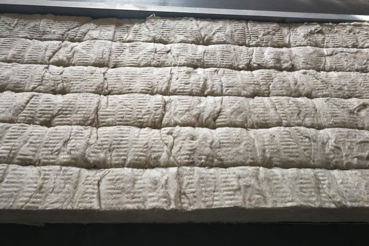 Wire Meshed Rock Wool Blanket